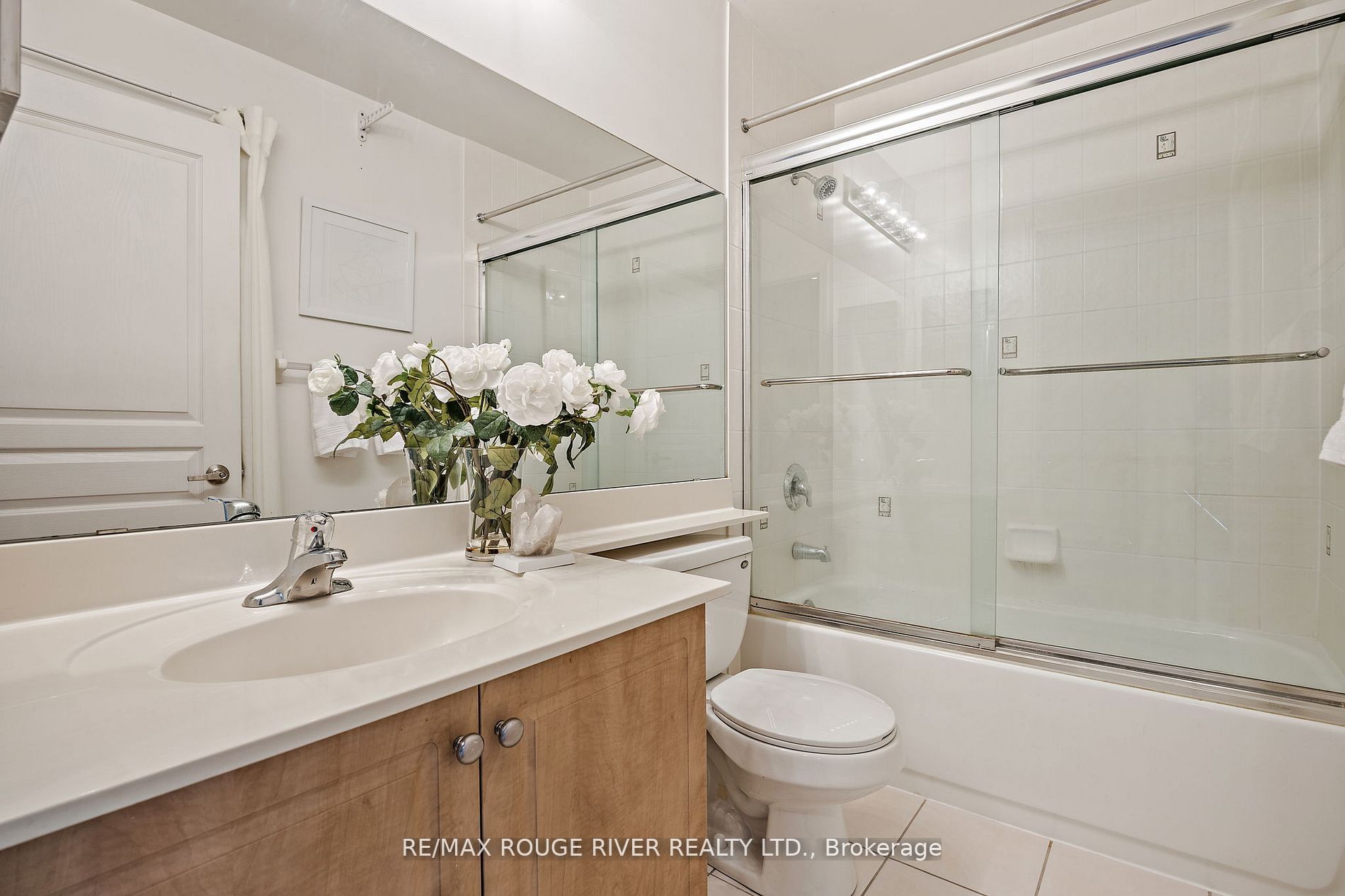350 Red Maple Rd, #101
