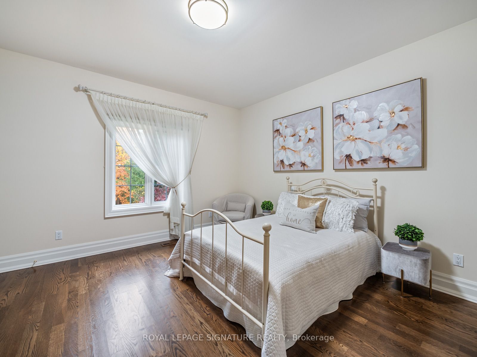 51 Renaissance Crt
