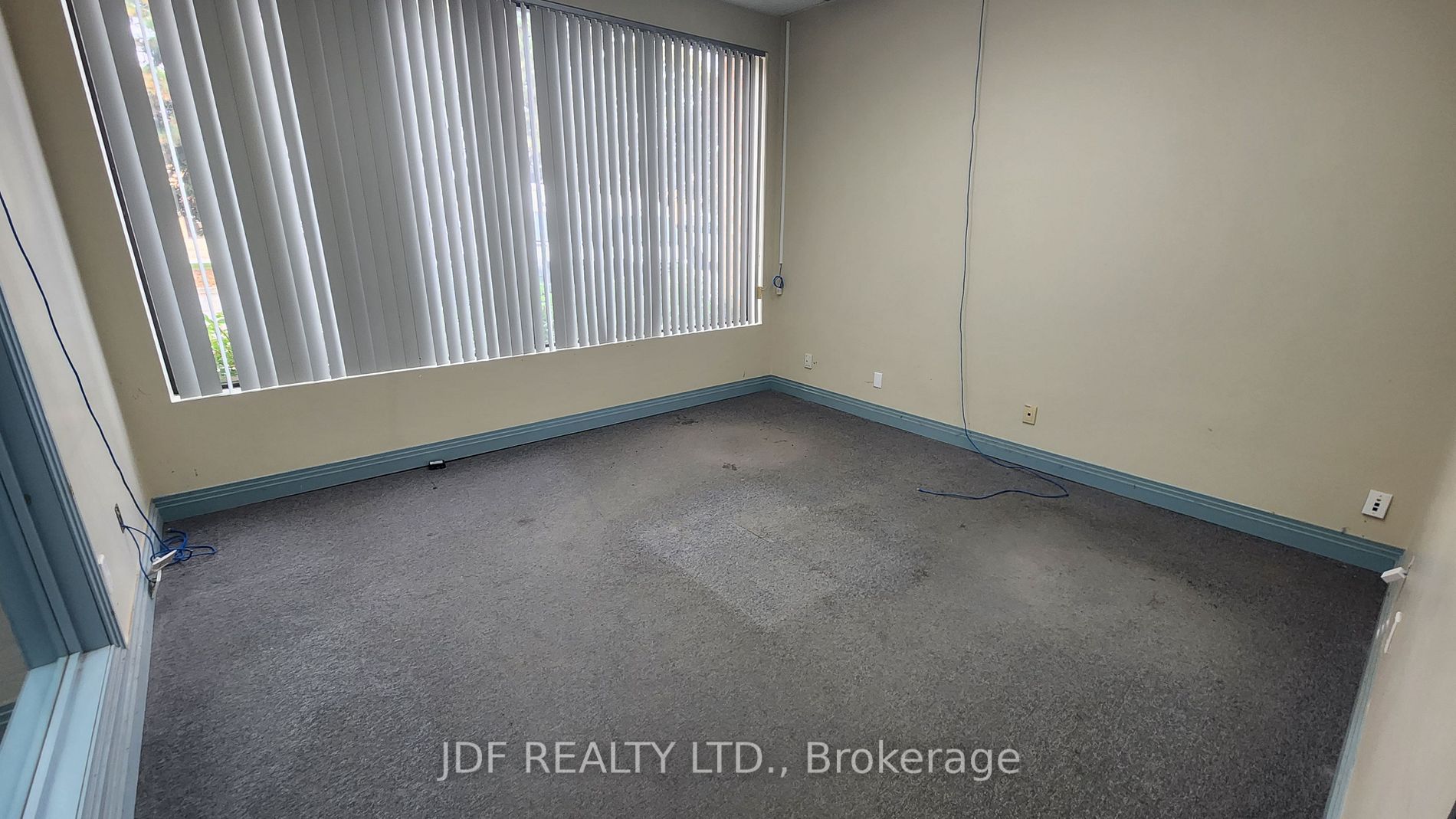 577 Edgeley Blvd, #9-14