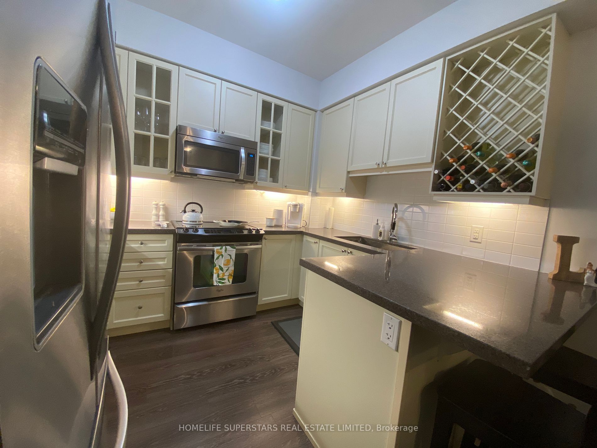 12 Woodstream Blvd, #315