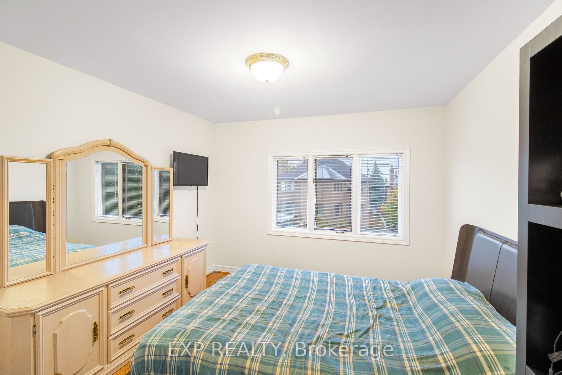 23 Chatsworth Crt