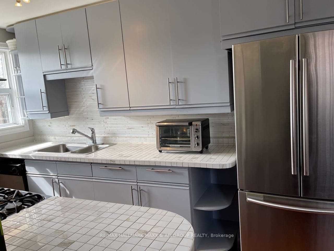 95 Cartier Cres, #Main