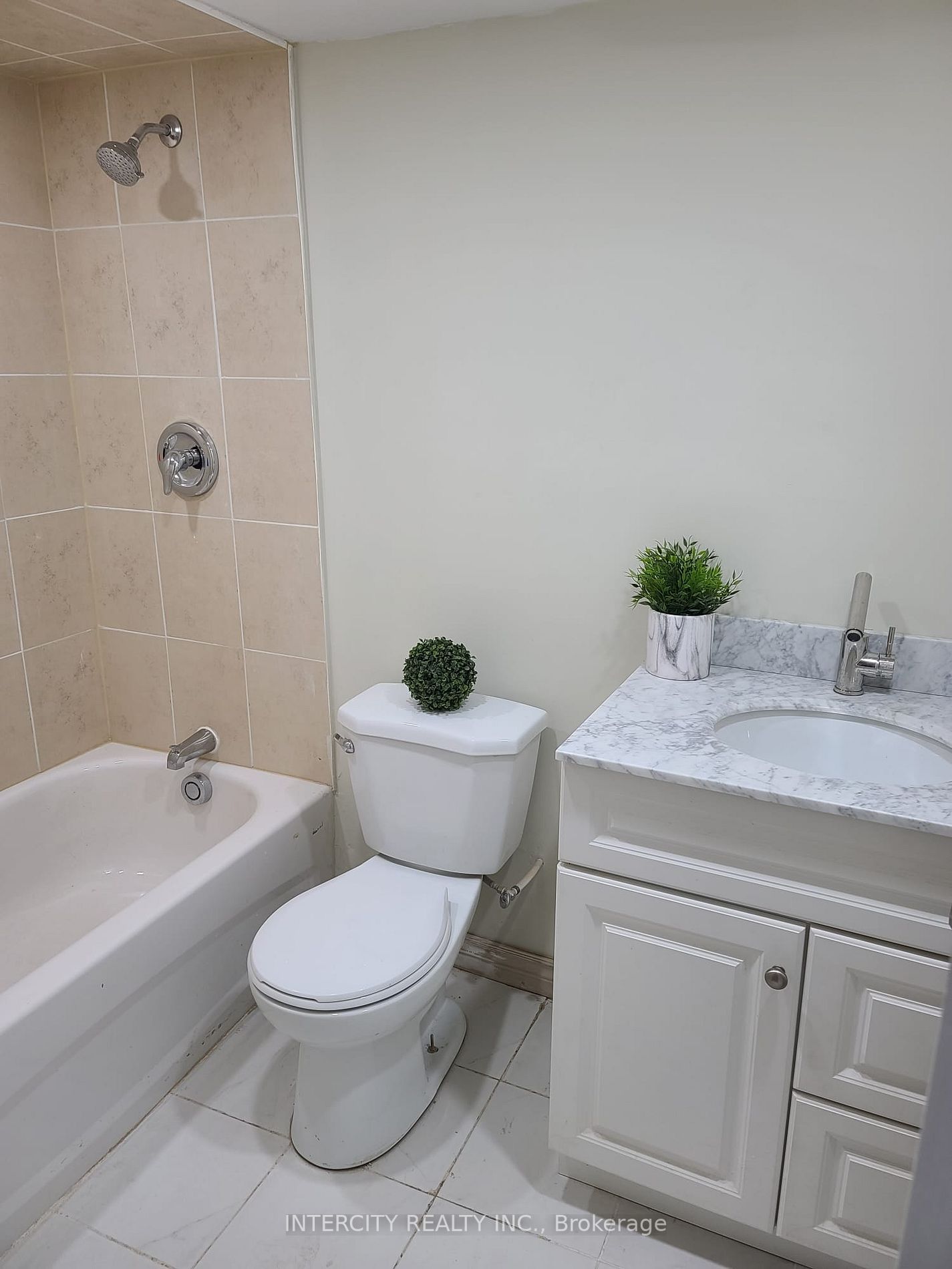 175 Sutherland Ave, #Bsmt