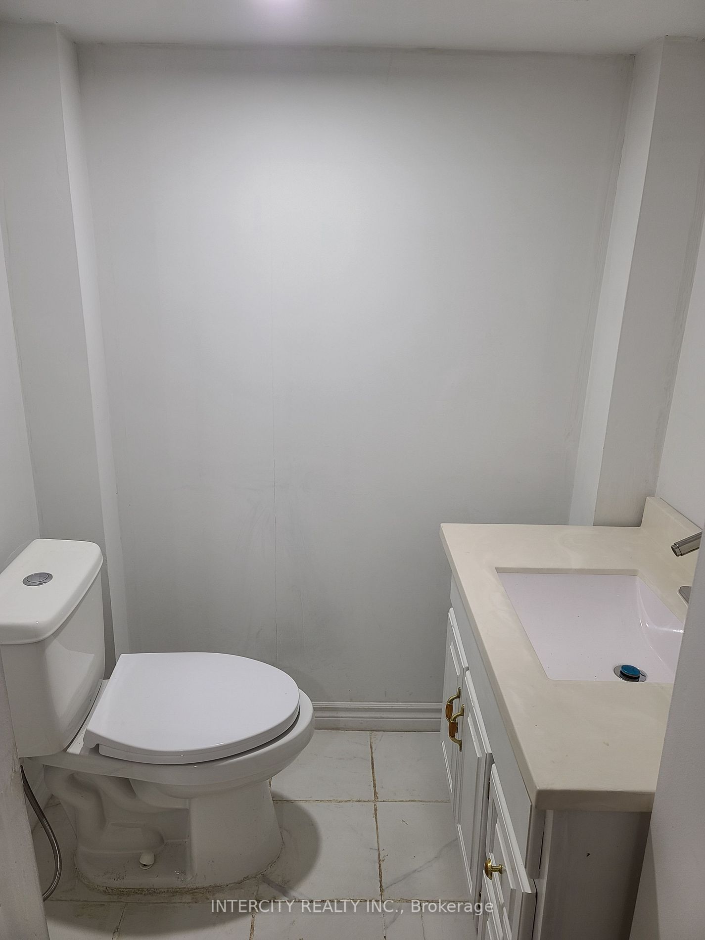 175 Sutherland Ave, #Bsmt