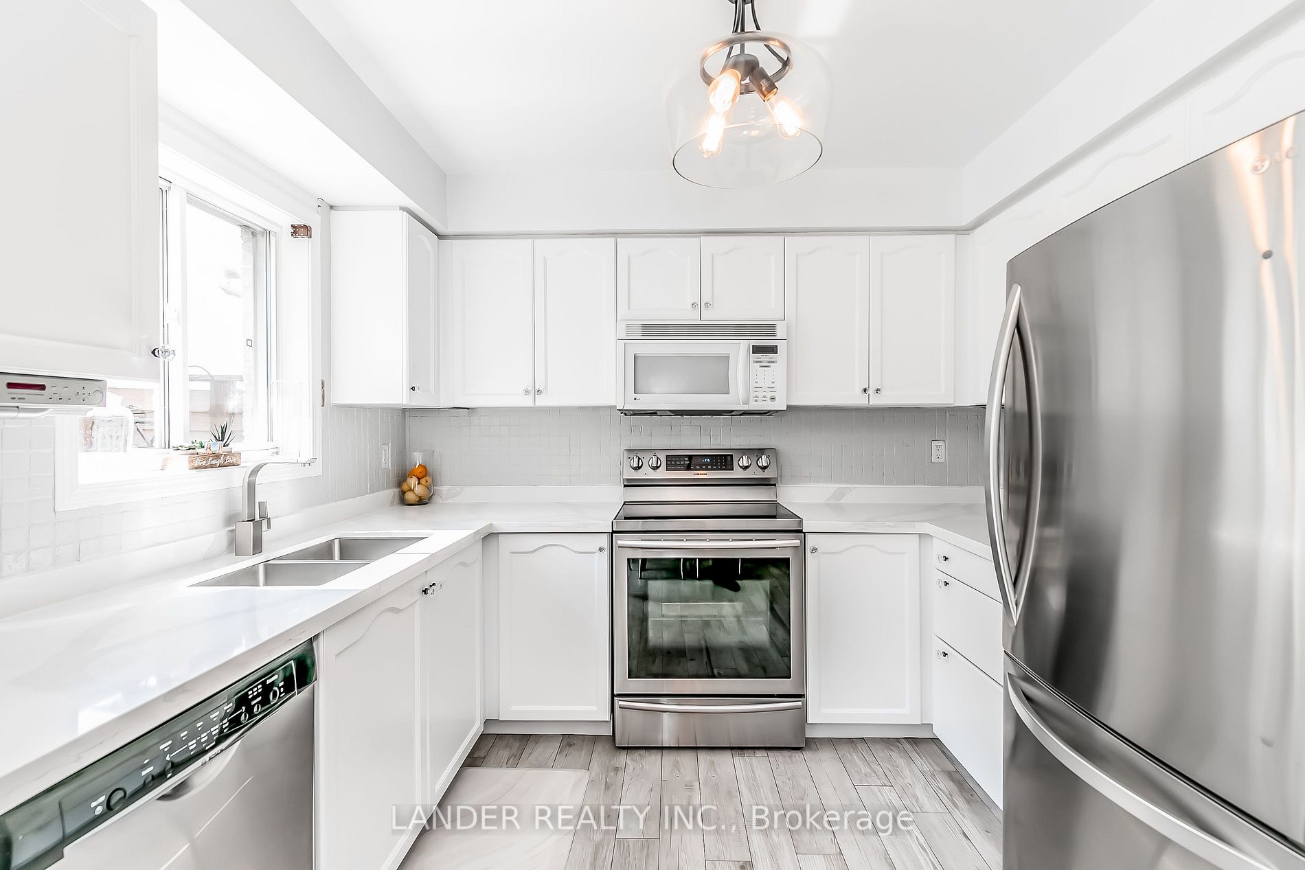 304 Silken Laumann Dr