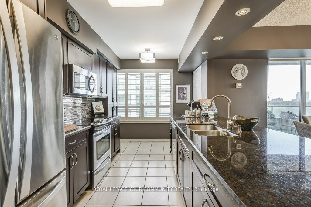 1 Emerald Lane, #Ph204