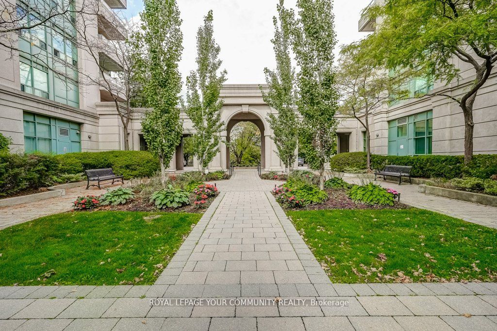 1 Emerald Lane, #Ph204