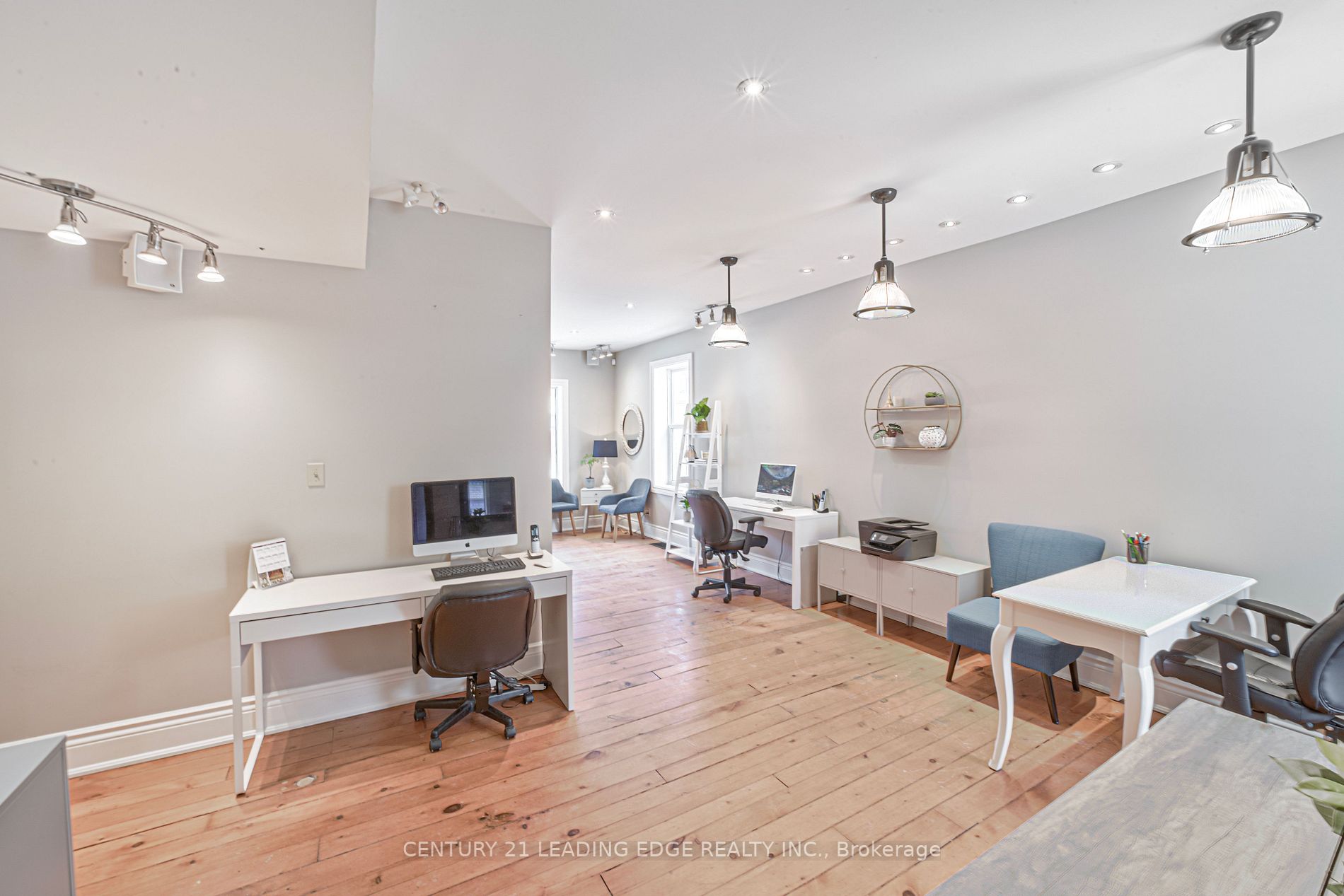 6391 Main St, #1st Flr