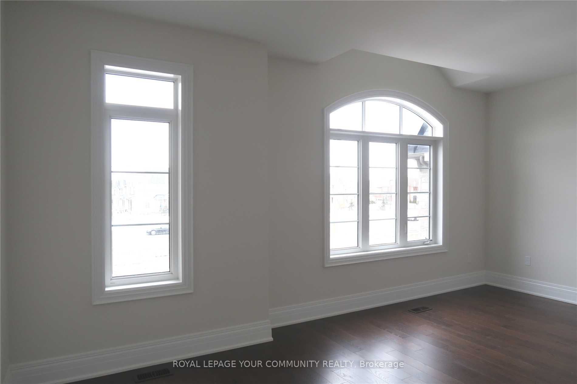 120 Hurst Ave