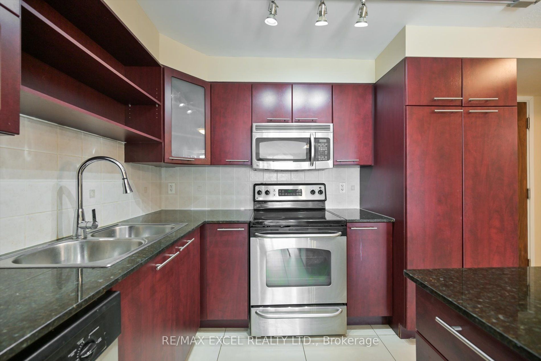 37 Galleria Pkwy, #1011