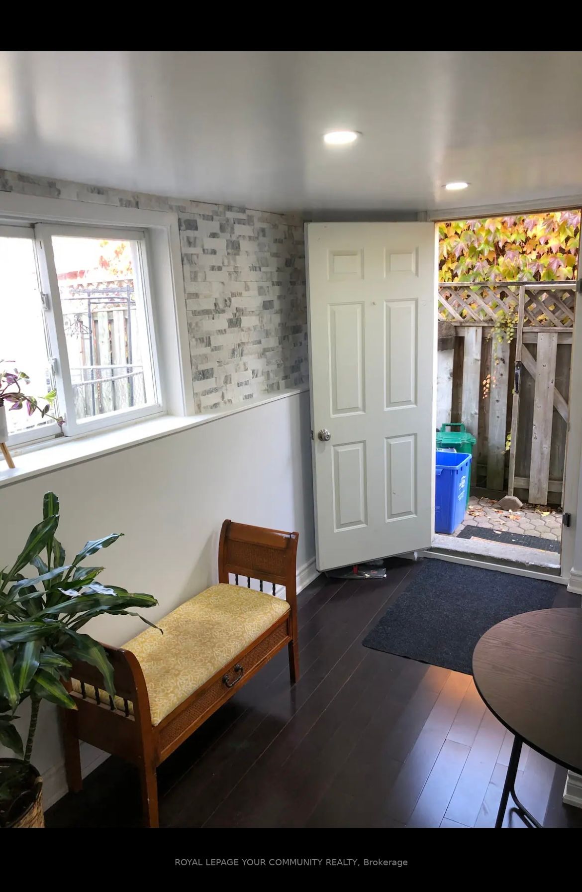 470 Maplegrove Ave W, #Lower