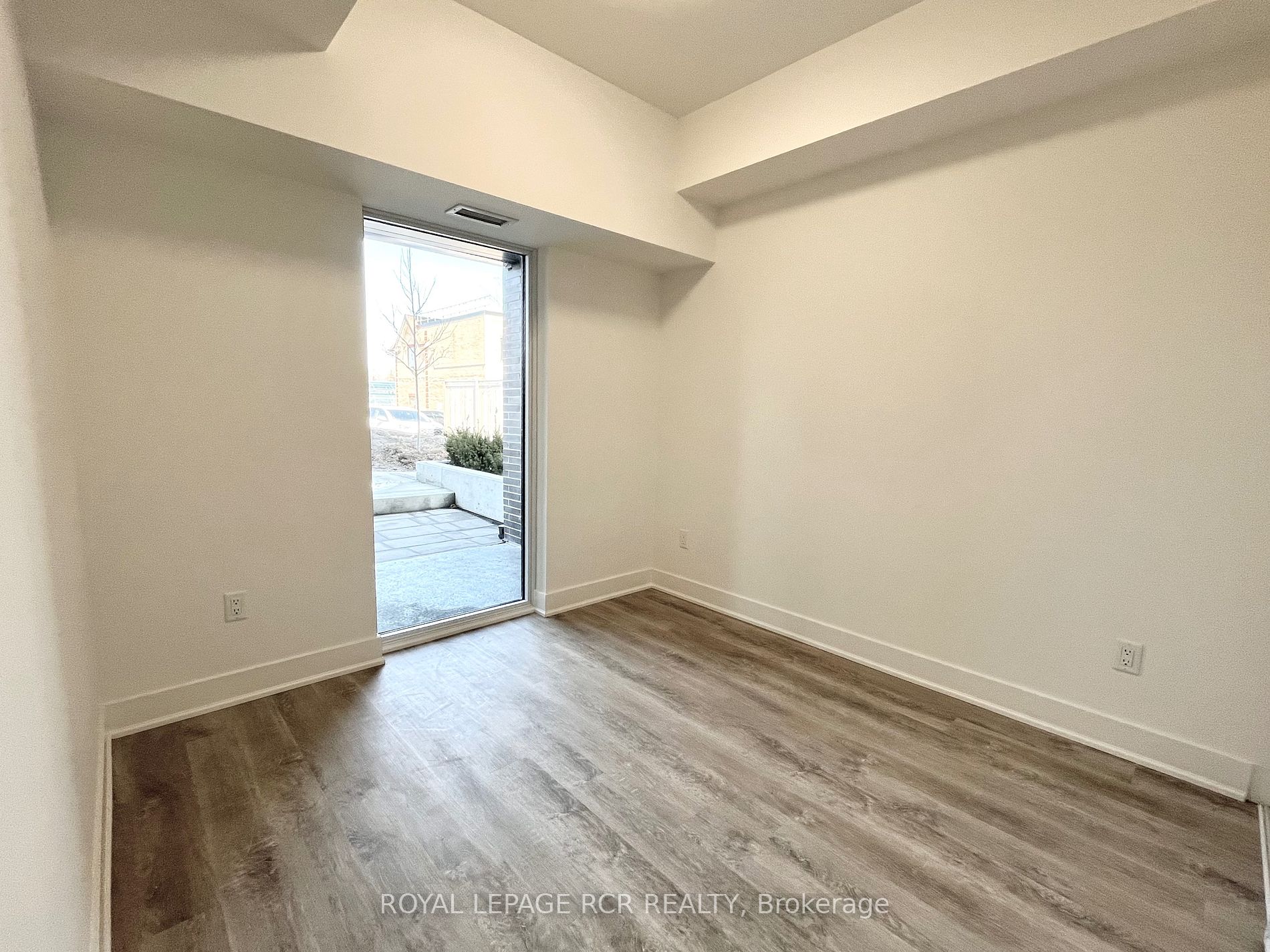 185 Deerfield Road, #018