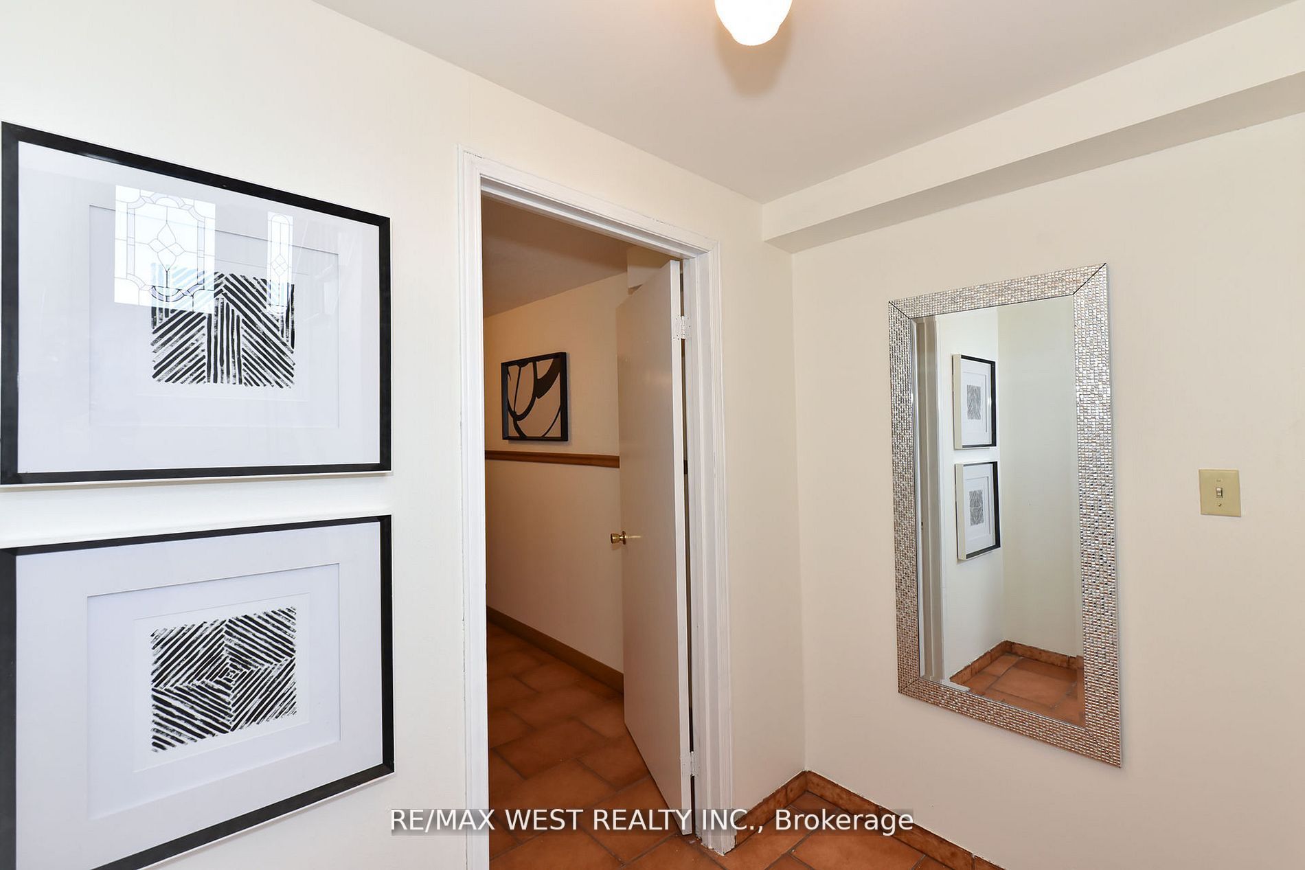 65 Ashburn Cres