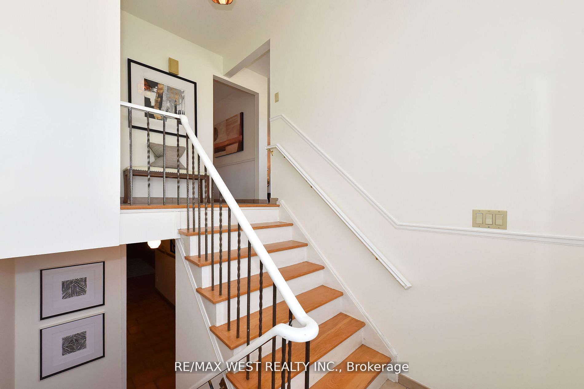 65 Ashburn Cres