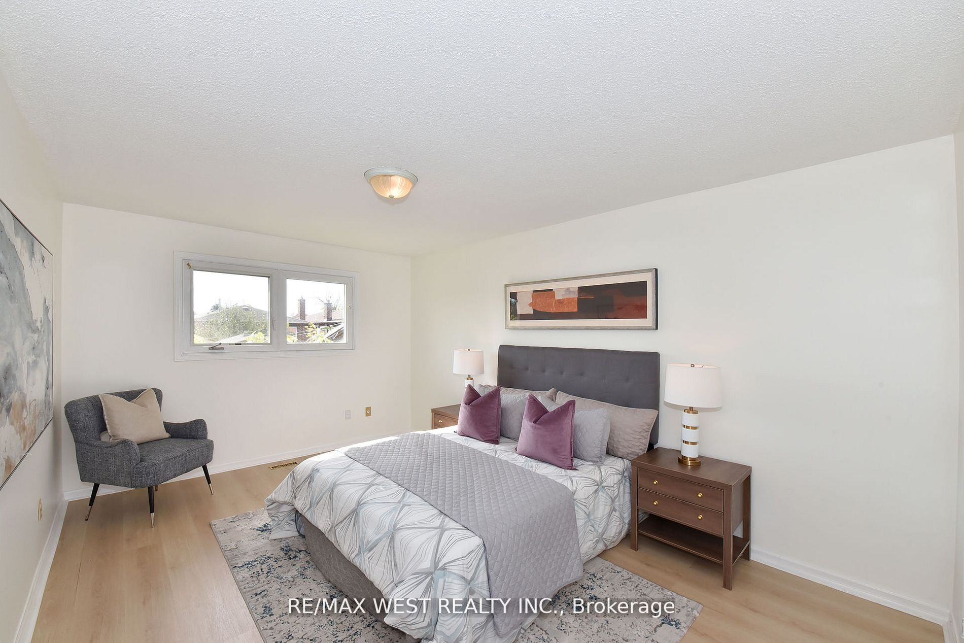 65 Ashburn Cres