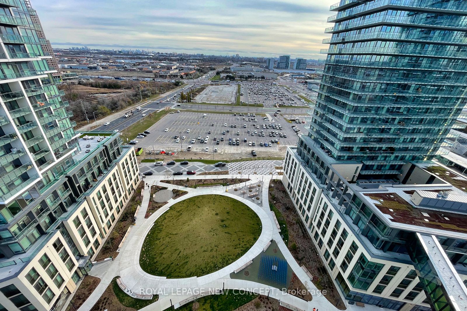 1000 Portage Pkwy, #1805