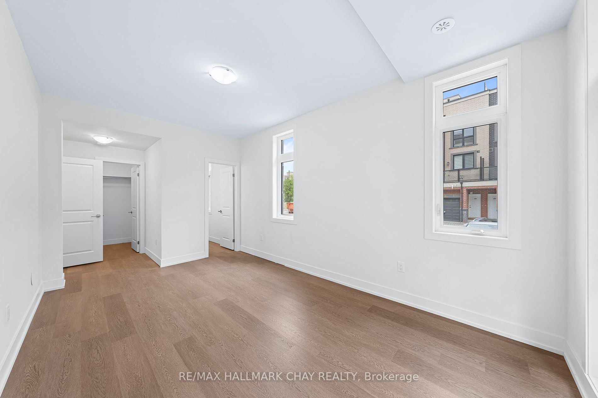 6 Sayers Lane, #16