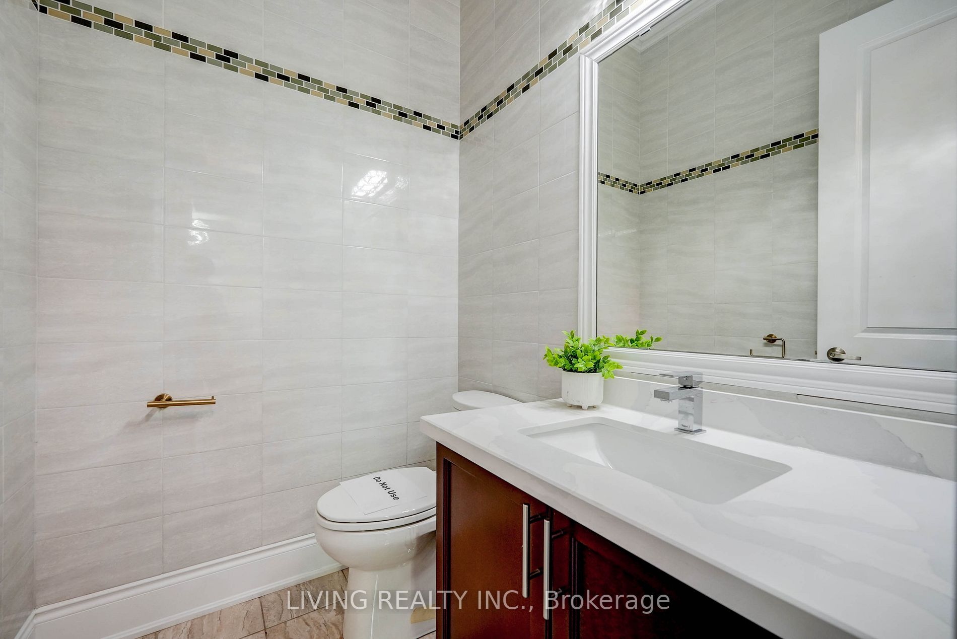 62 Gracedale Dr