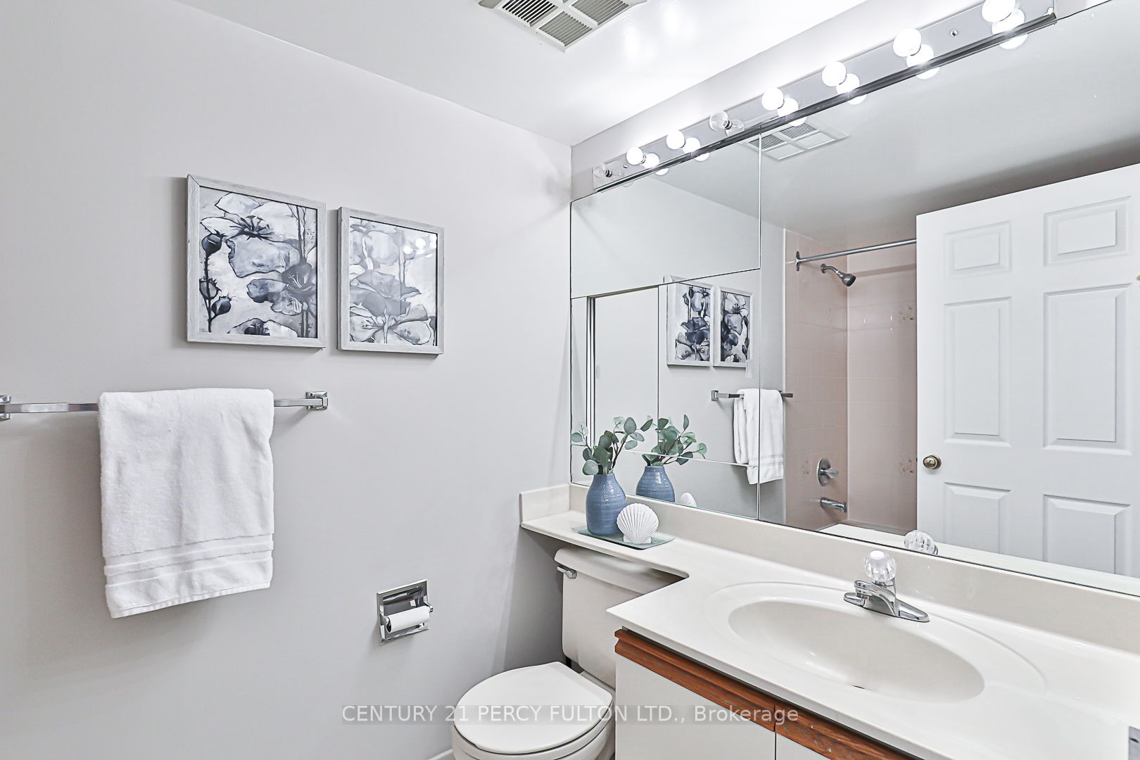 40 Harding Blvd W, #616