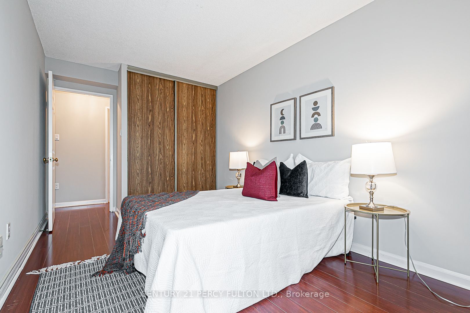 40 Harding Blvd W, #616