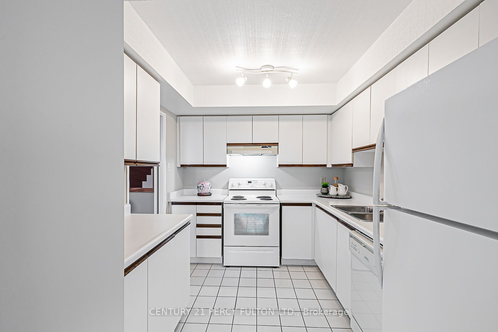 40 Harding Blvd W, #616