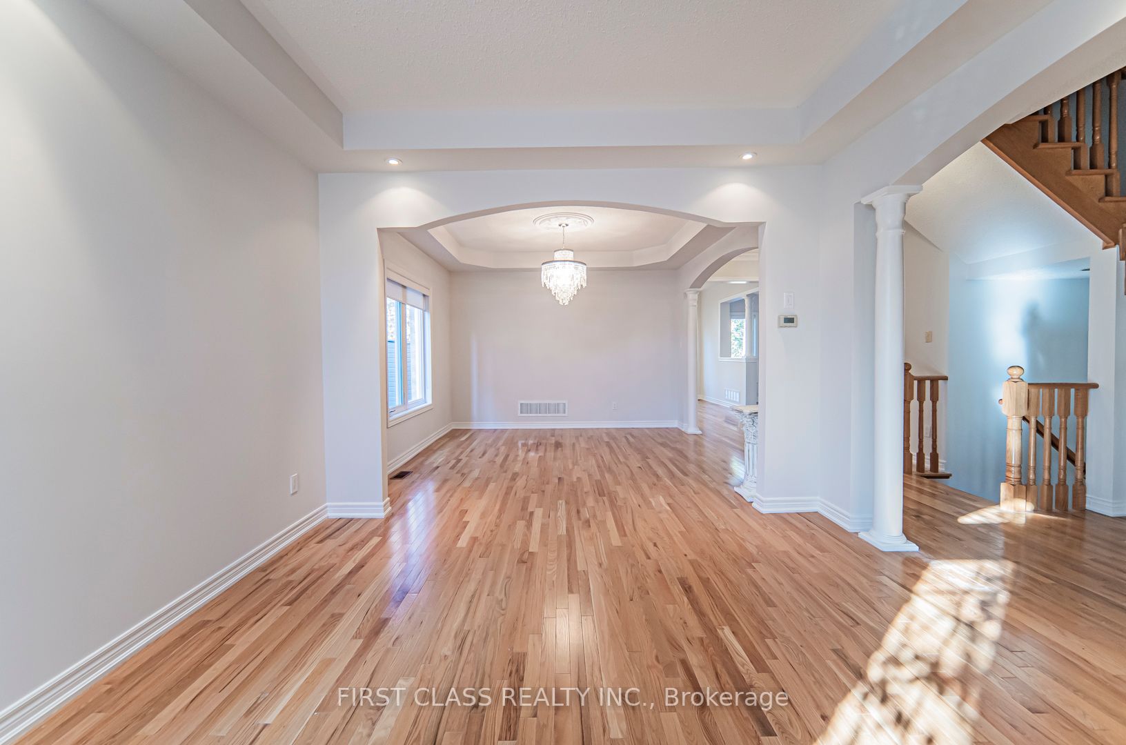 10 Megarry Crt