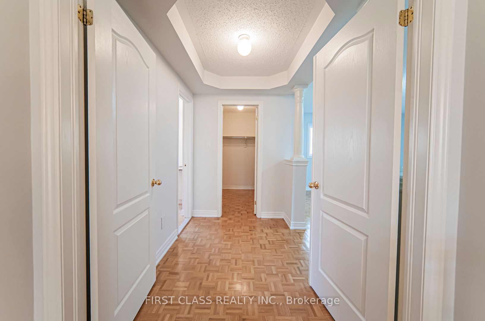 10 Megarry Crt