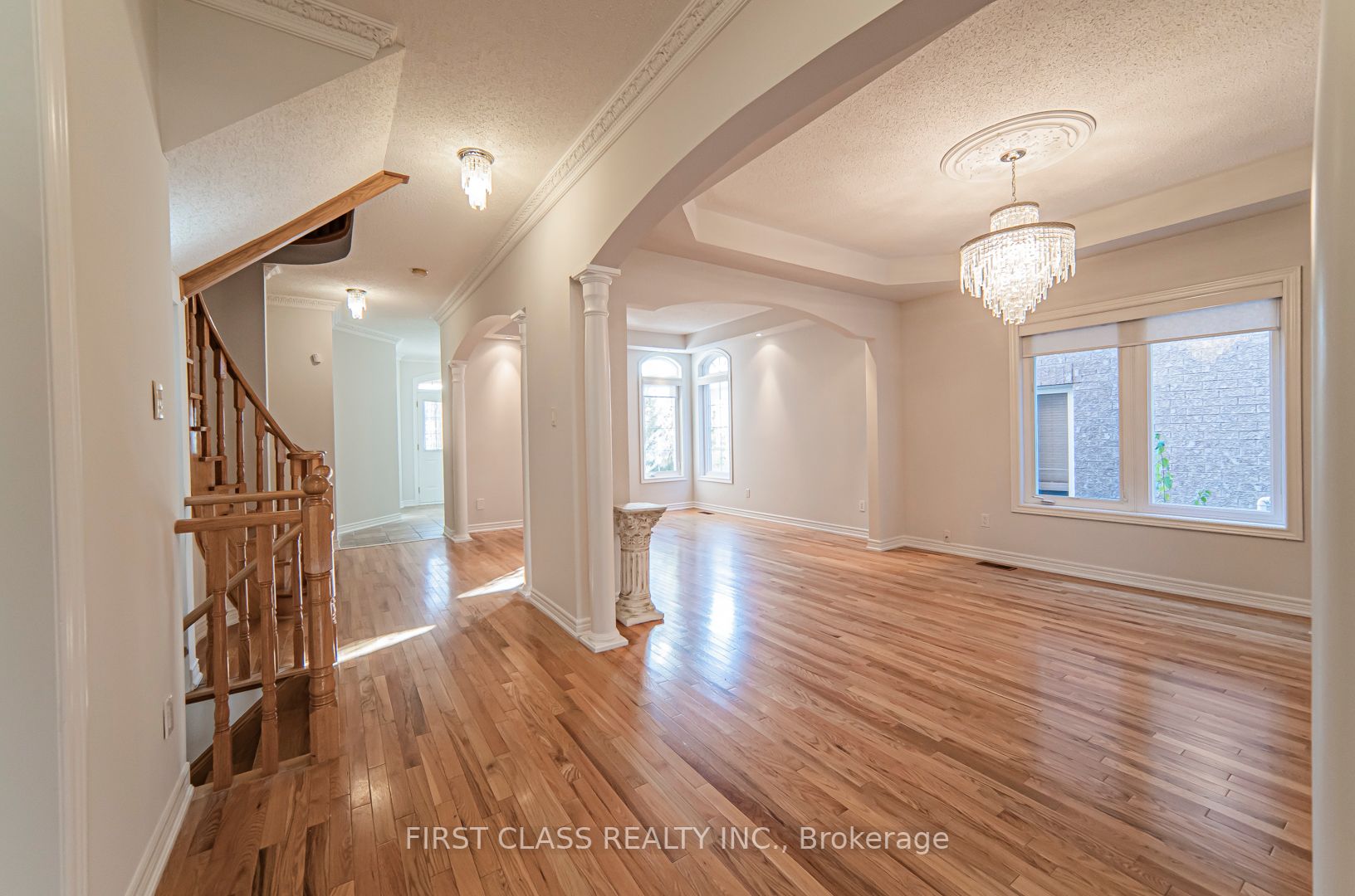 10 Megarry Crt