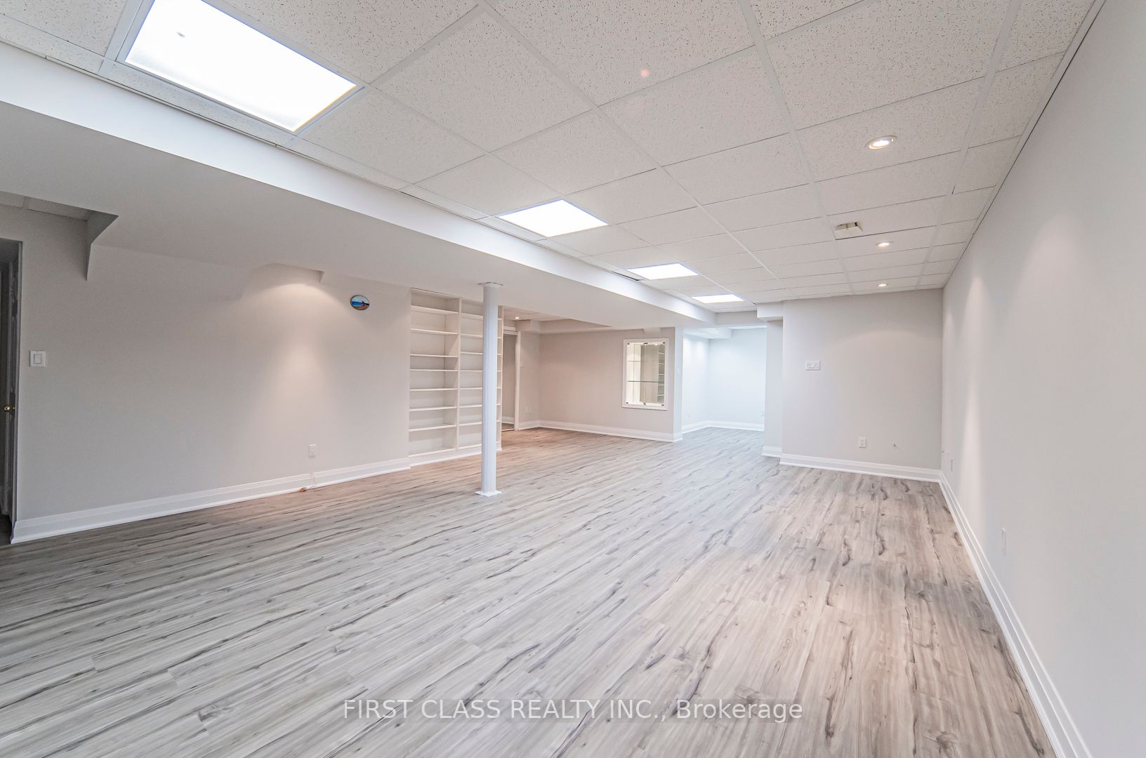 10 Megarry Crt