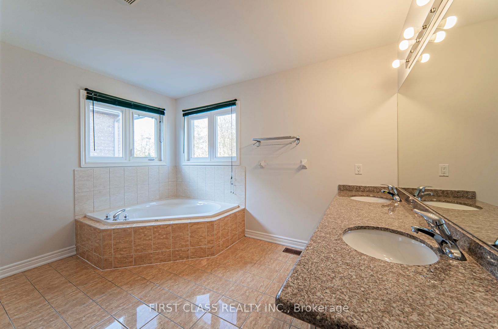10 Megarry Crt