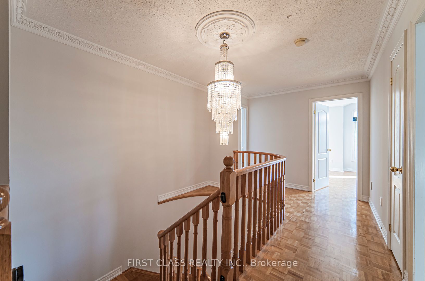 10 Megarry Crt