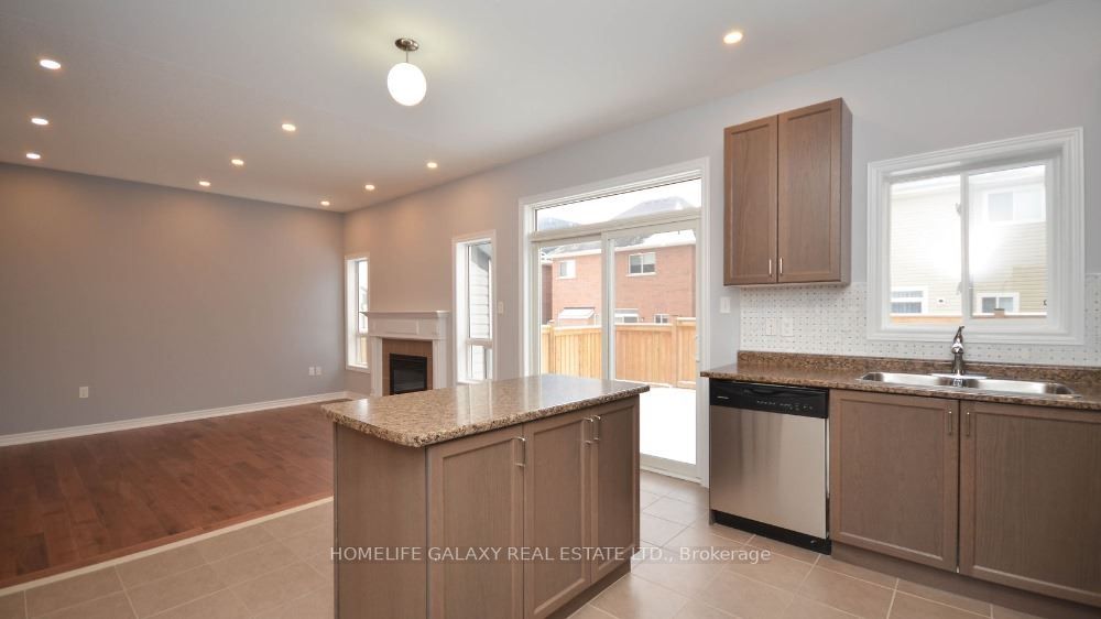 25 Grey Wing Ave