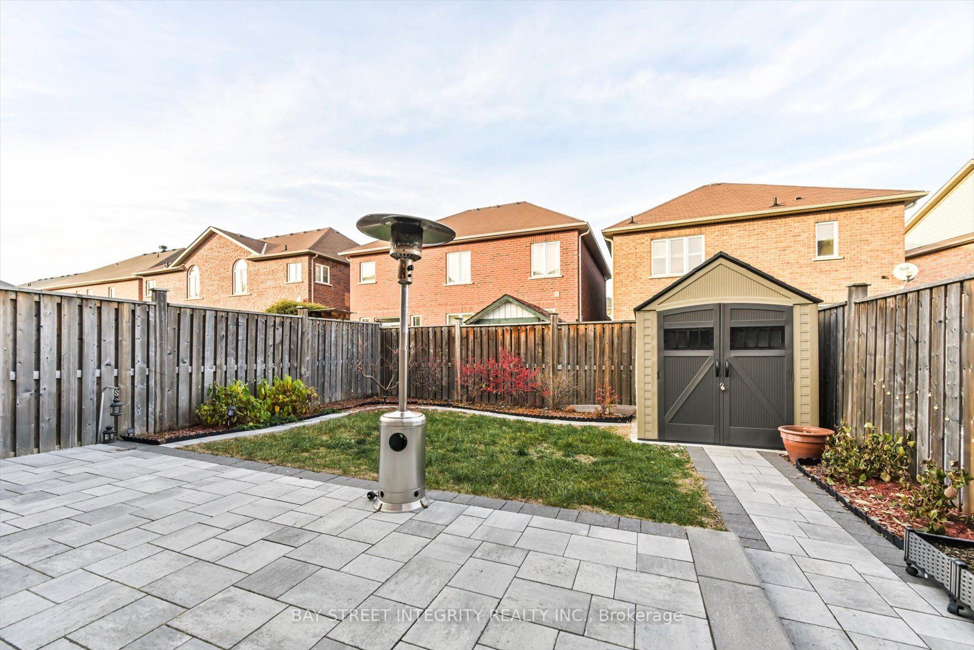 100 Carolina Rose Crescent