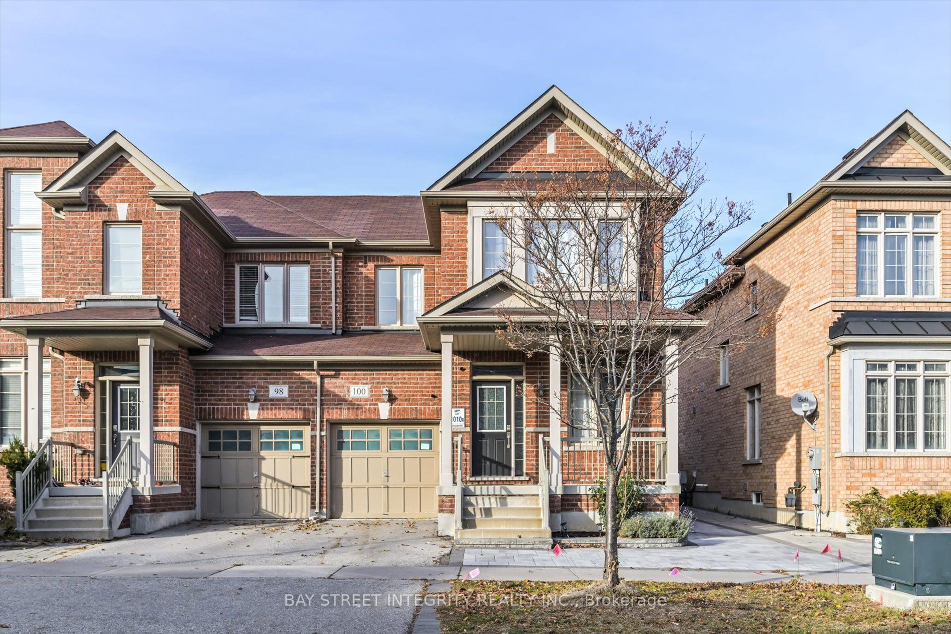 100 Carolina Rose Cres