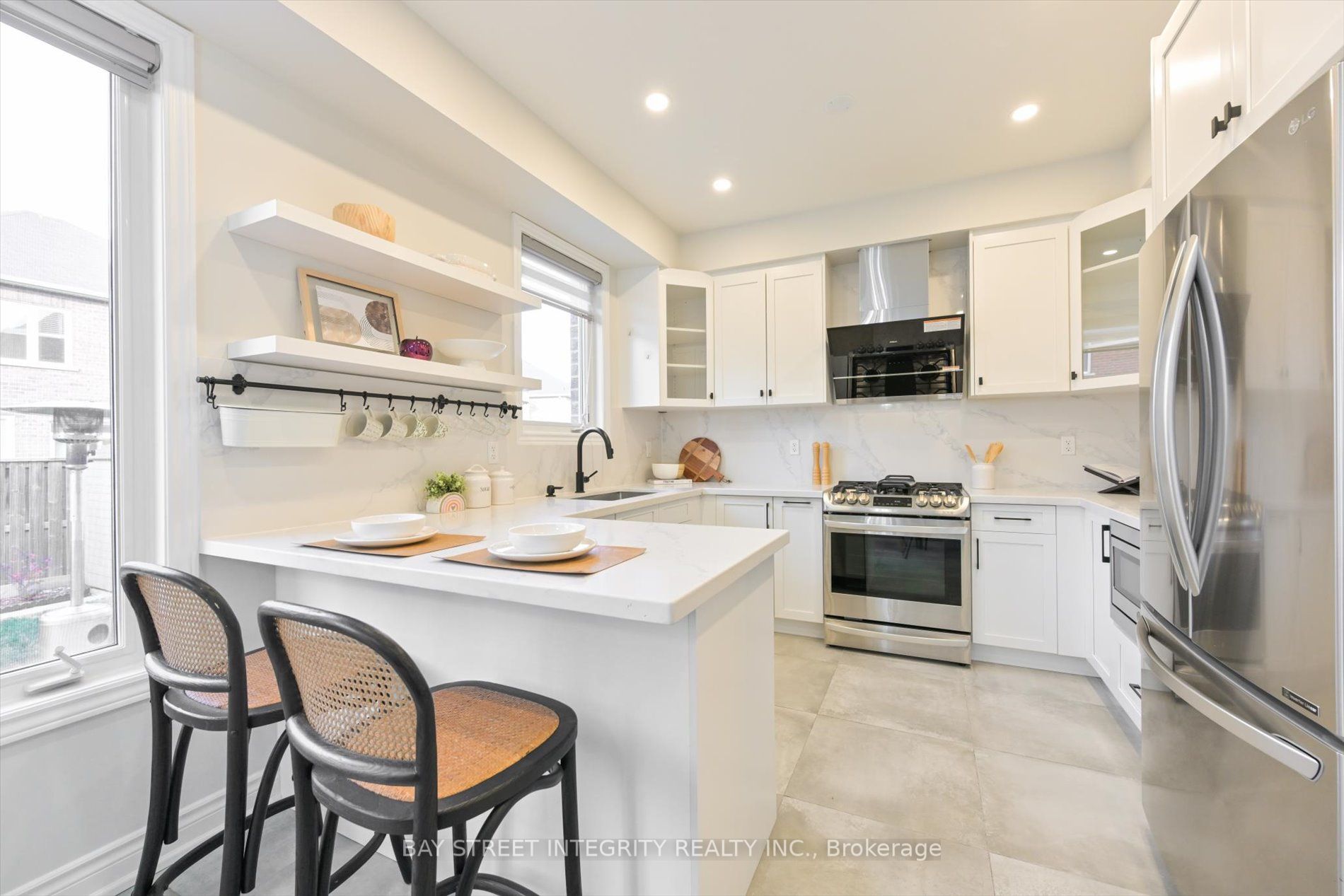 100 Carolina Rose Crescent