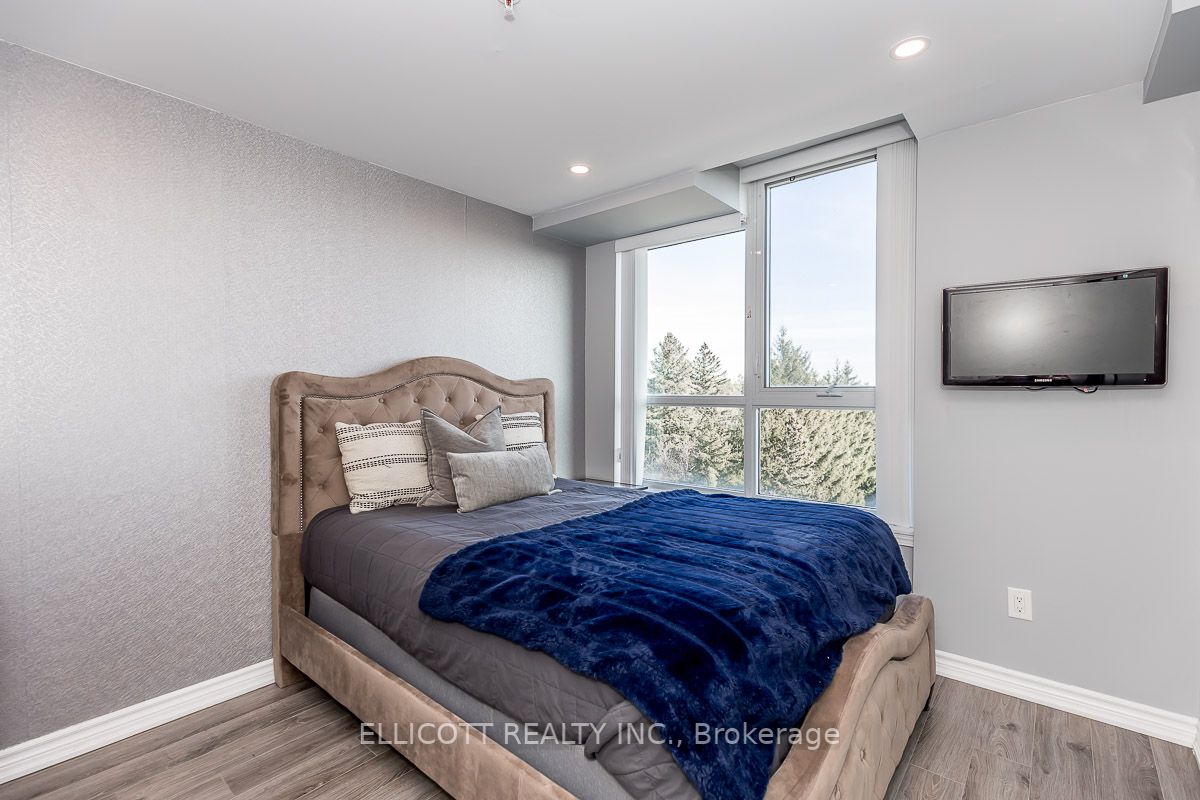 11611 Yonge St, #628