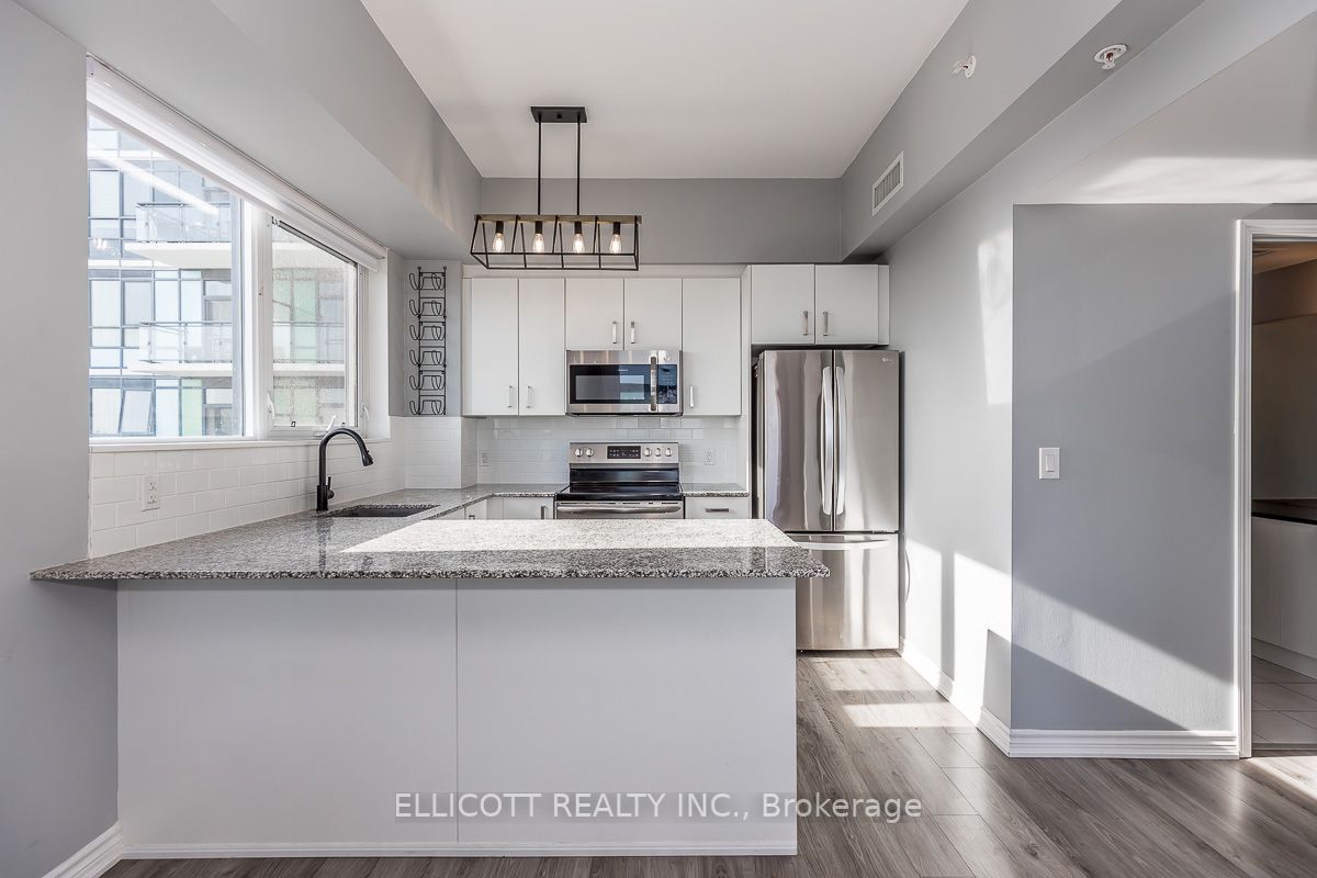 11611 Yonge St, #628