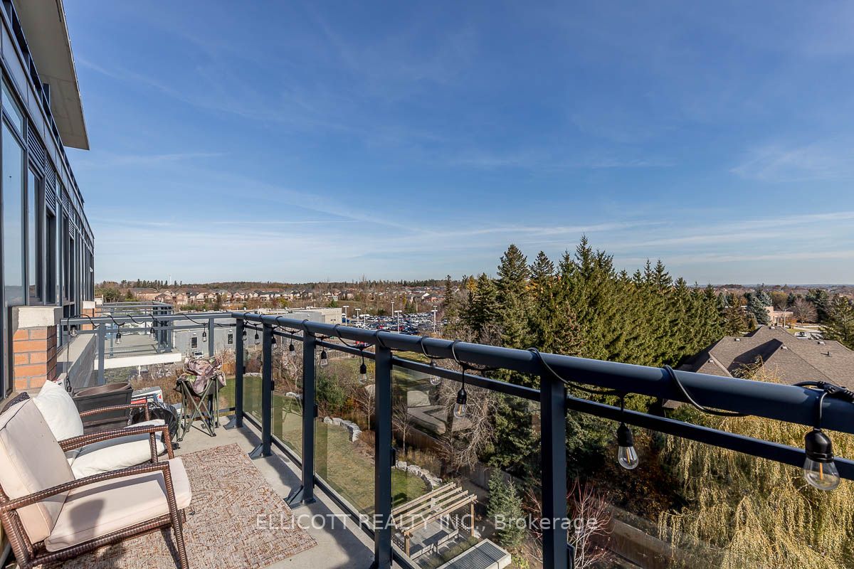 11611 Yonge St, #628