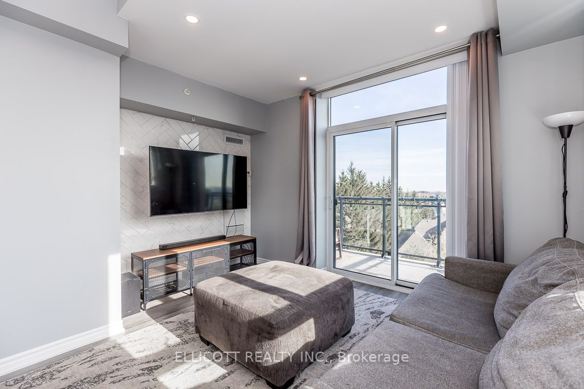 11611 Yonge St, #628