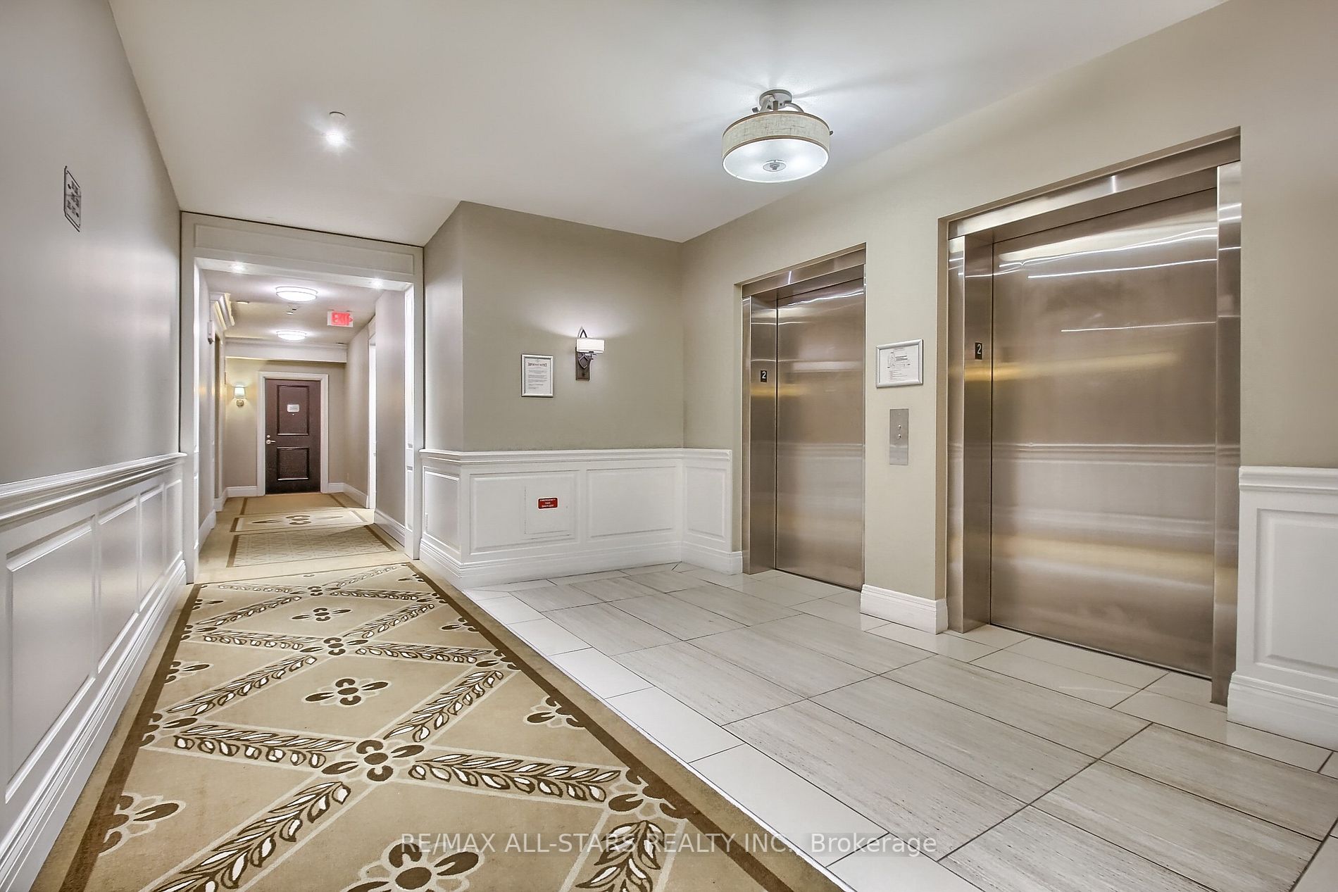 80 Burns Blvd, #208