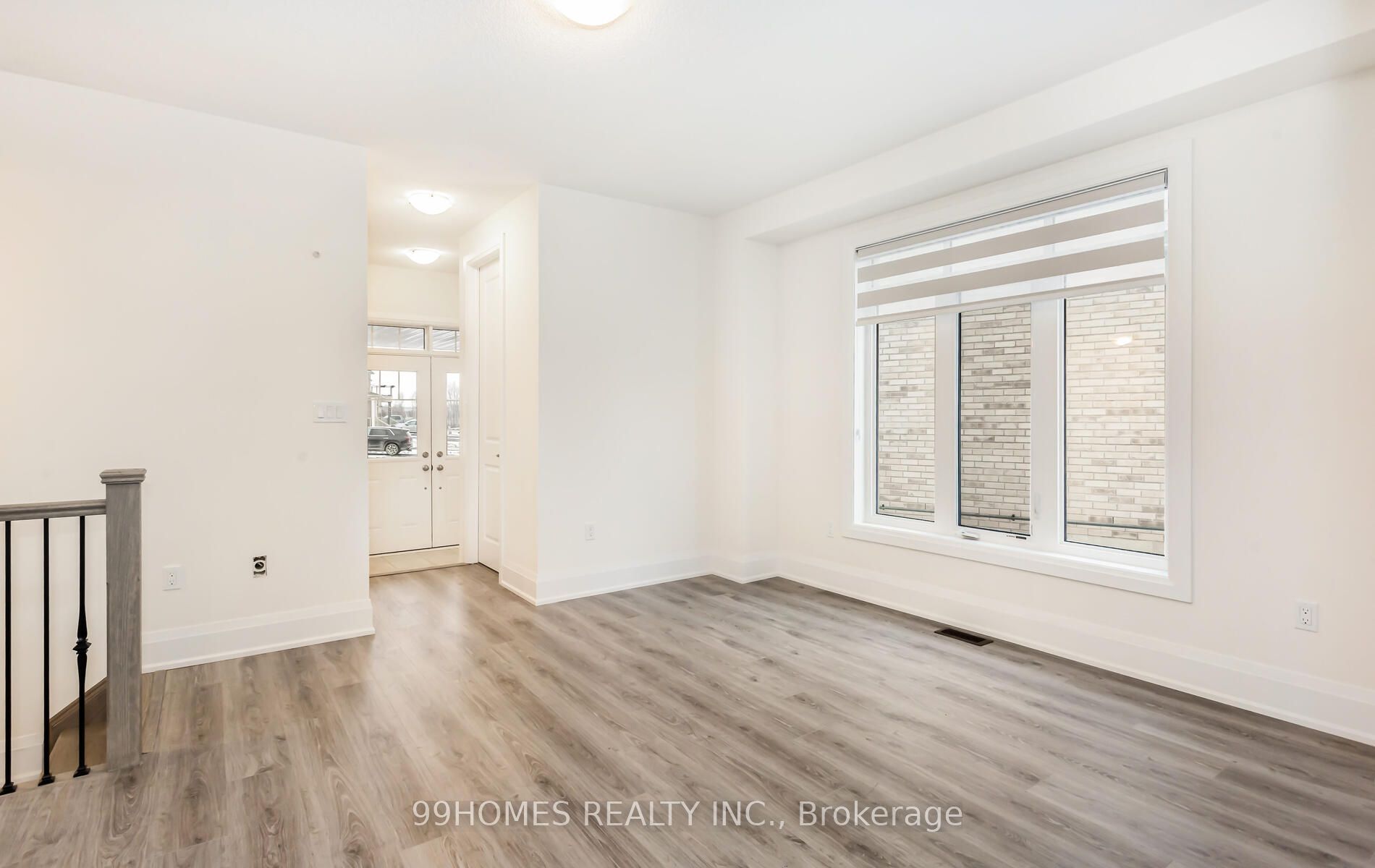 94 Ferragine Cres