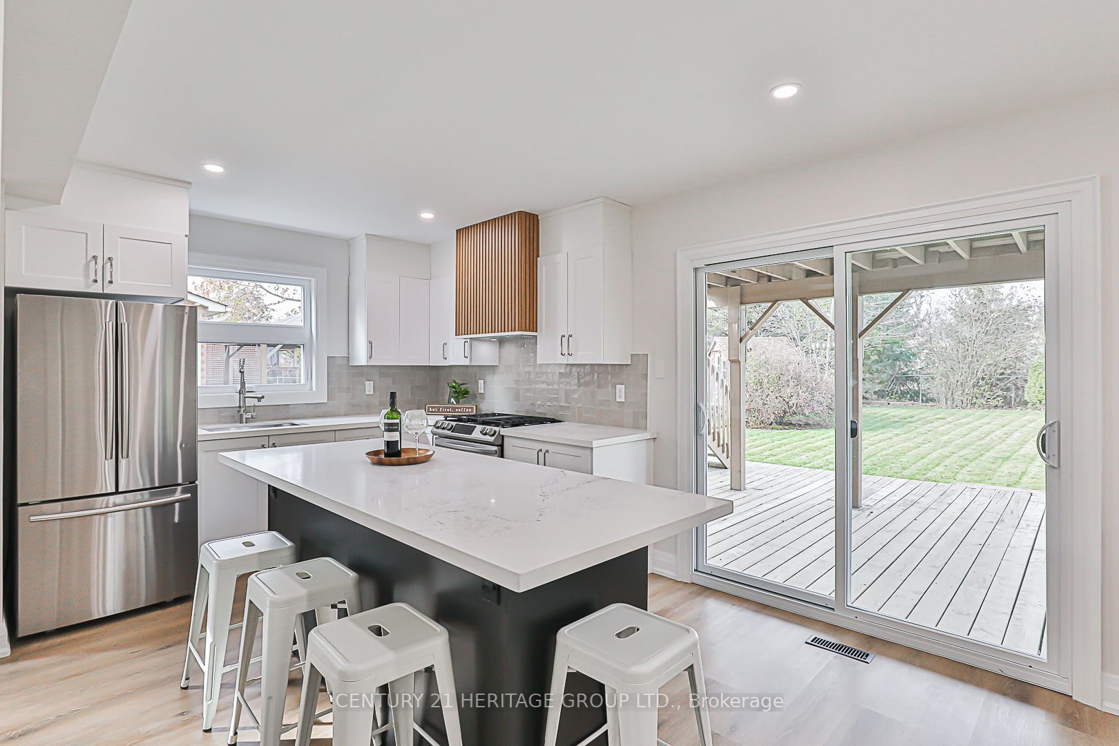 127 Crossland Gate