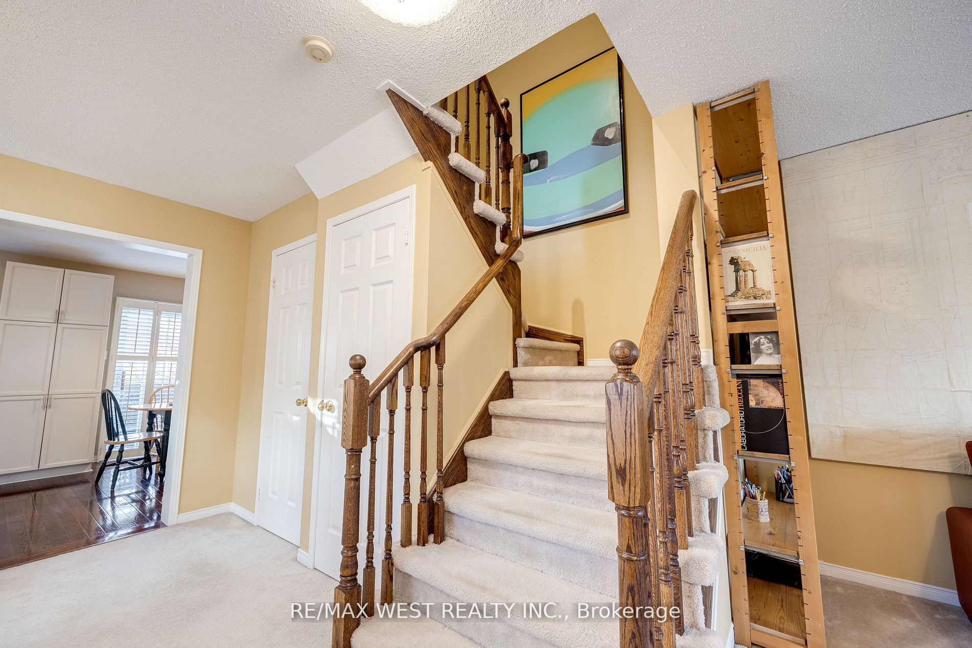 15 Mosaics Avenue, #15