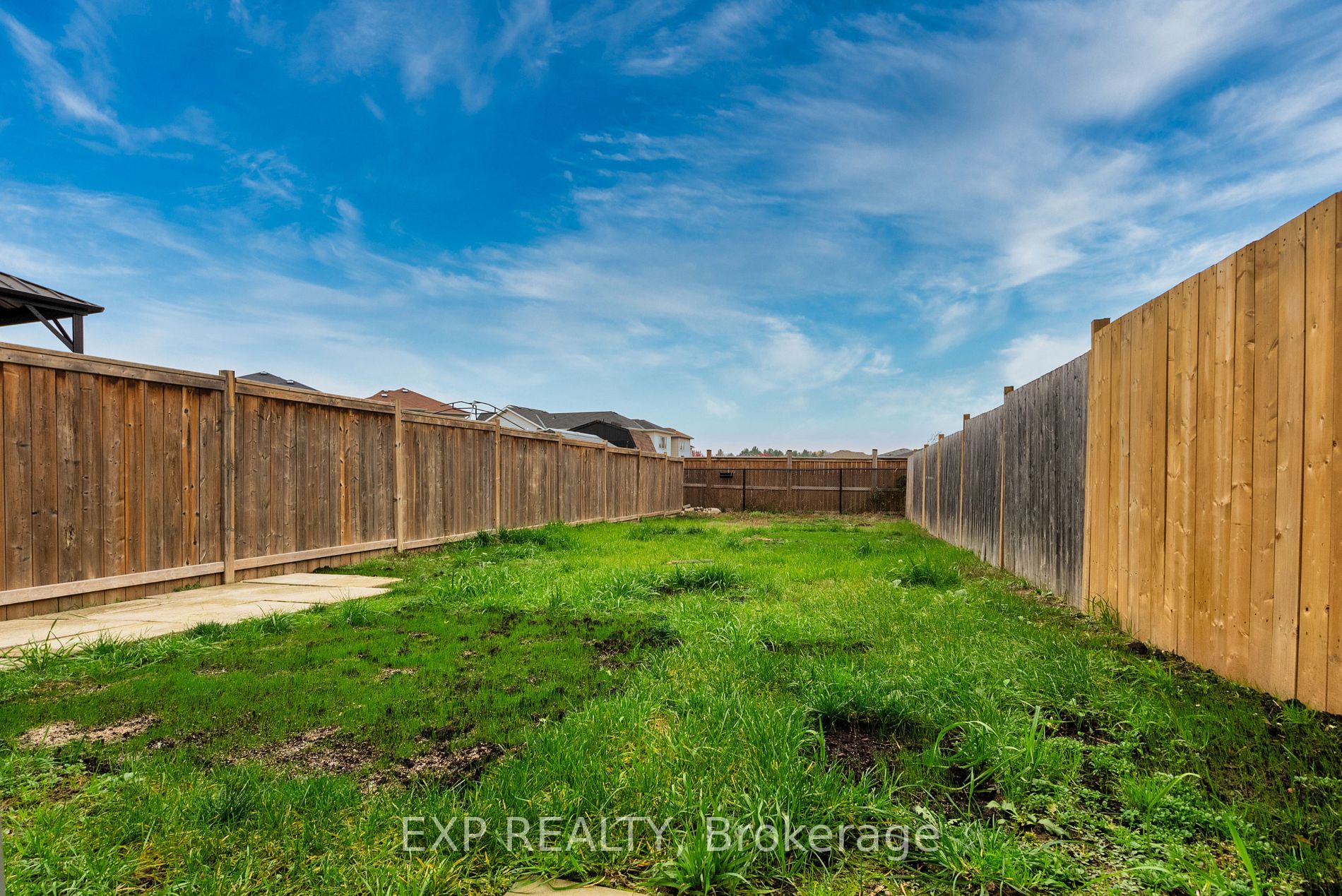 18 Admiral Cres