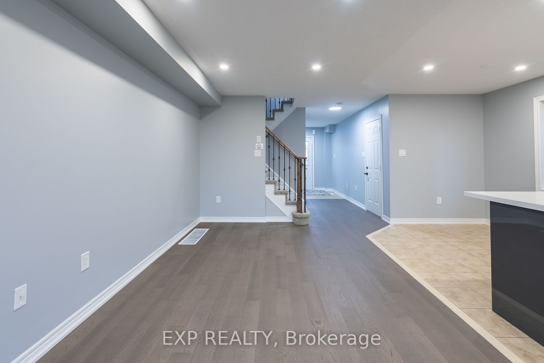 18 Admiral Cres