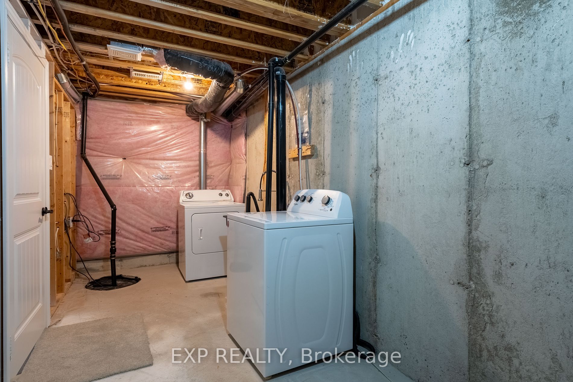 18 Admiral Cres