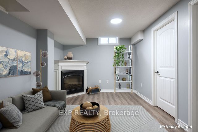 18 Admiral Cres