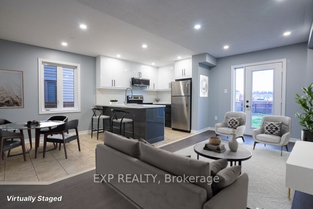18 Admiral Cres
