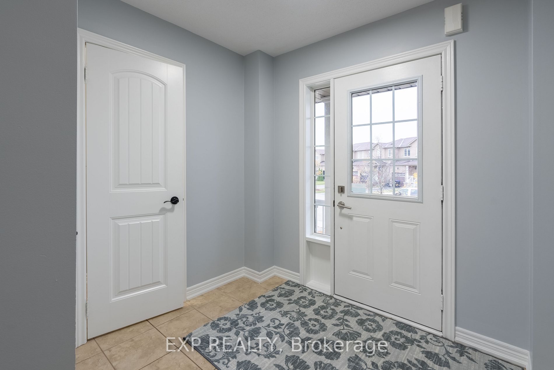 18 Admiral Cres