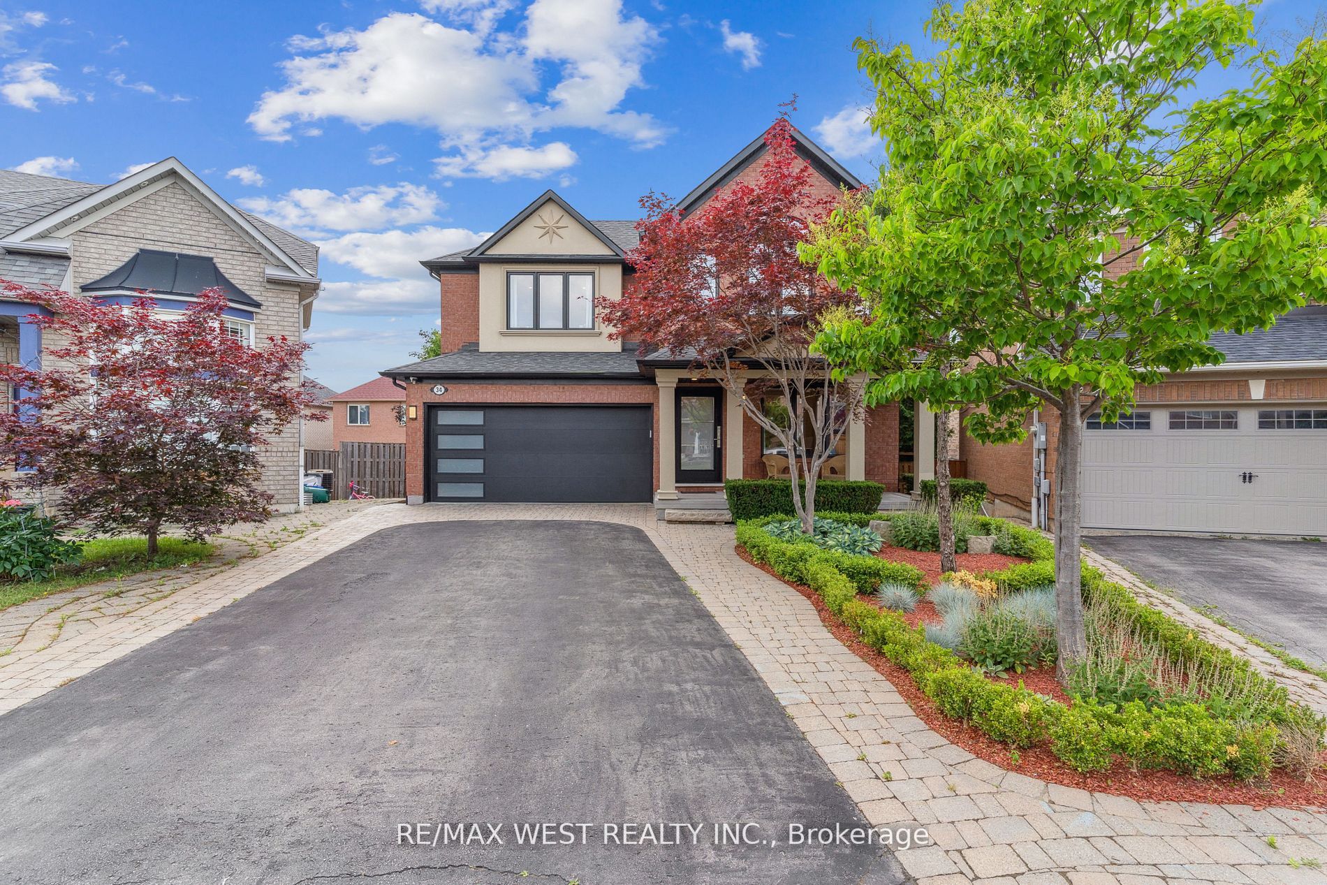 34 Crew Cres